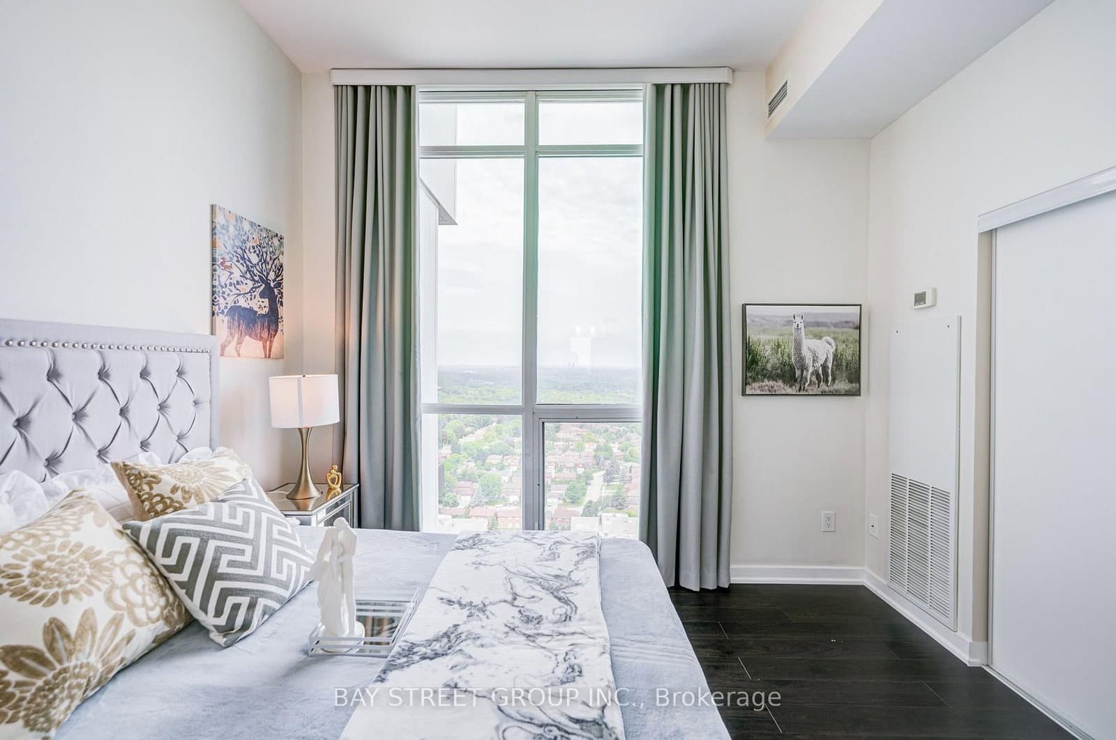 33 Singer Court, Unit Ph02 thumbnail 20