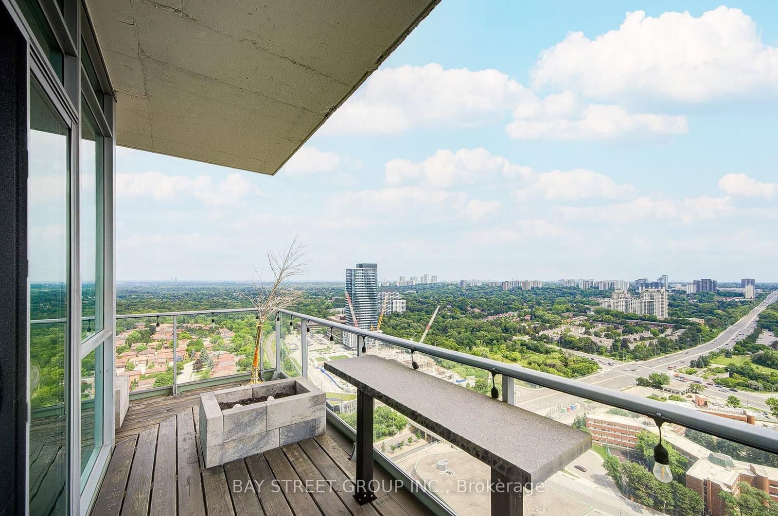 33 Singer Court, Unit Ph02 thumbnail 29