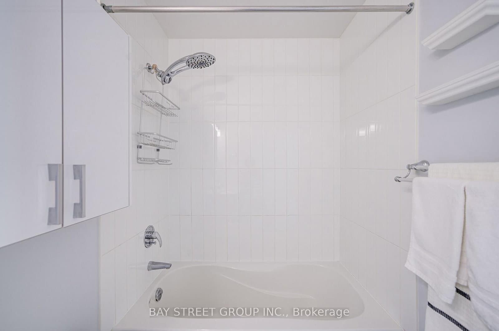 33 Singer Court, Unit Ph02 thumbnail 32