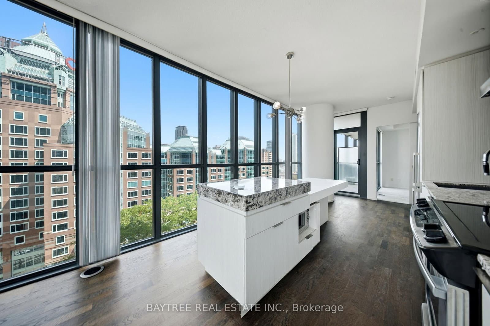 101 Charles Street E, Unit 1210 thumbnail 2