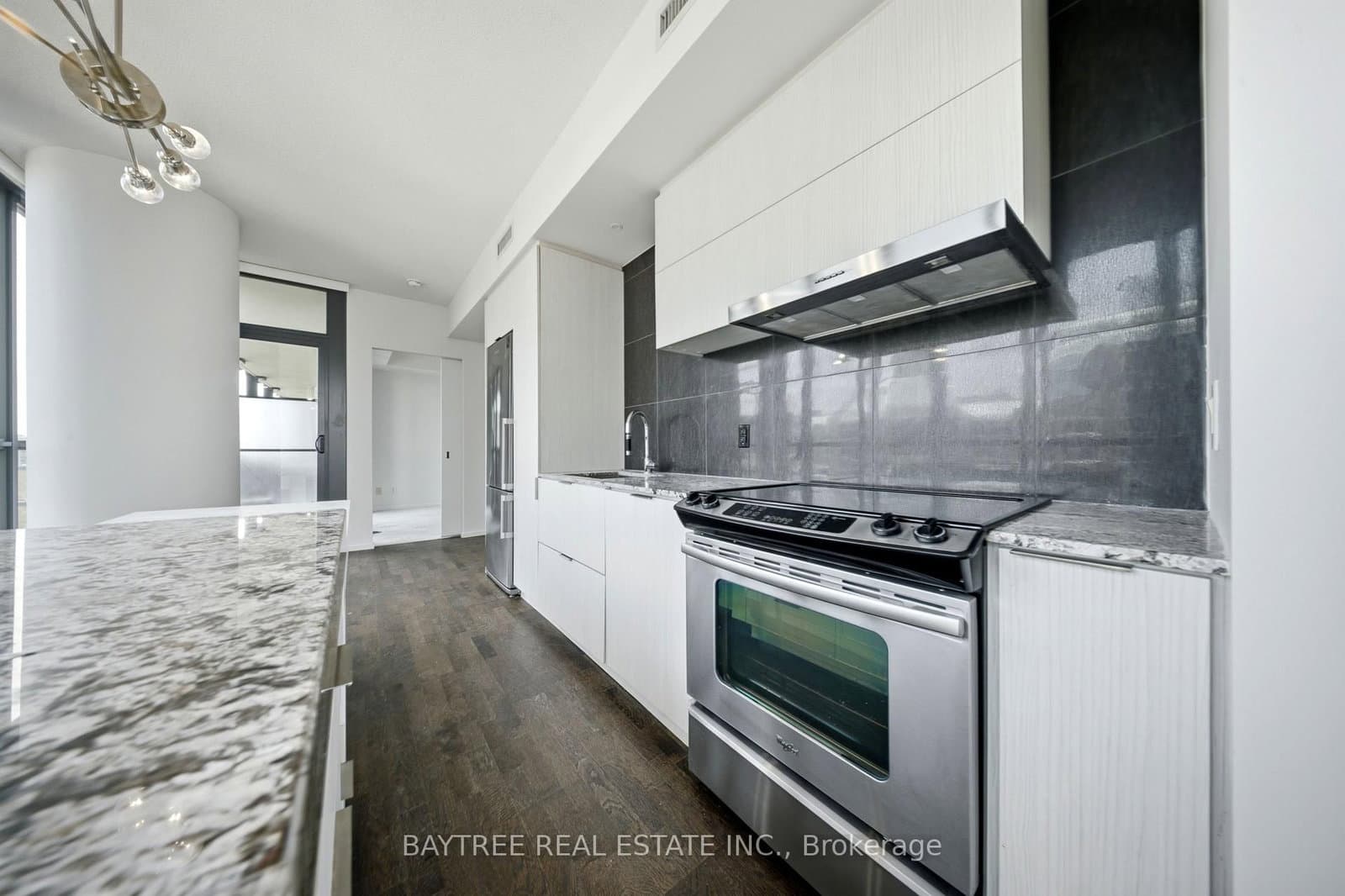 101 Charles Street E, Unit 1210 thumbnail 5