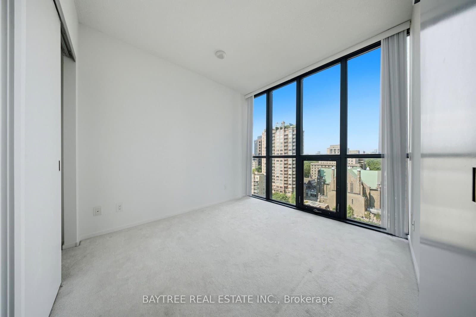101 Charles Street E, Unit 1210 thumbnail 8