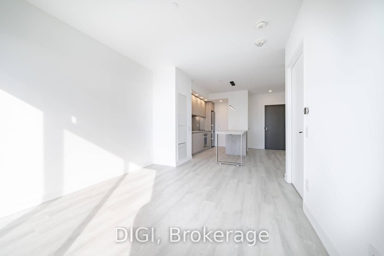 57 Spadina Avenue, Unit 2004 thumbnail 2