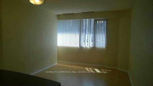 555 Yonge Street, Unit 301 thumbnail 4
