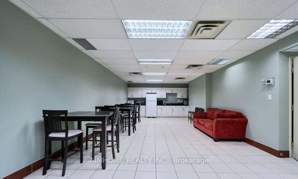 263 Wellington Street W, Unit 1206 thumbnail 13