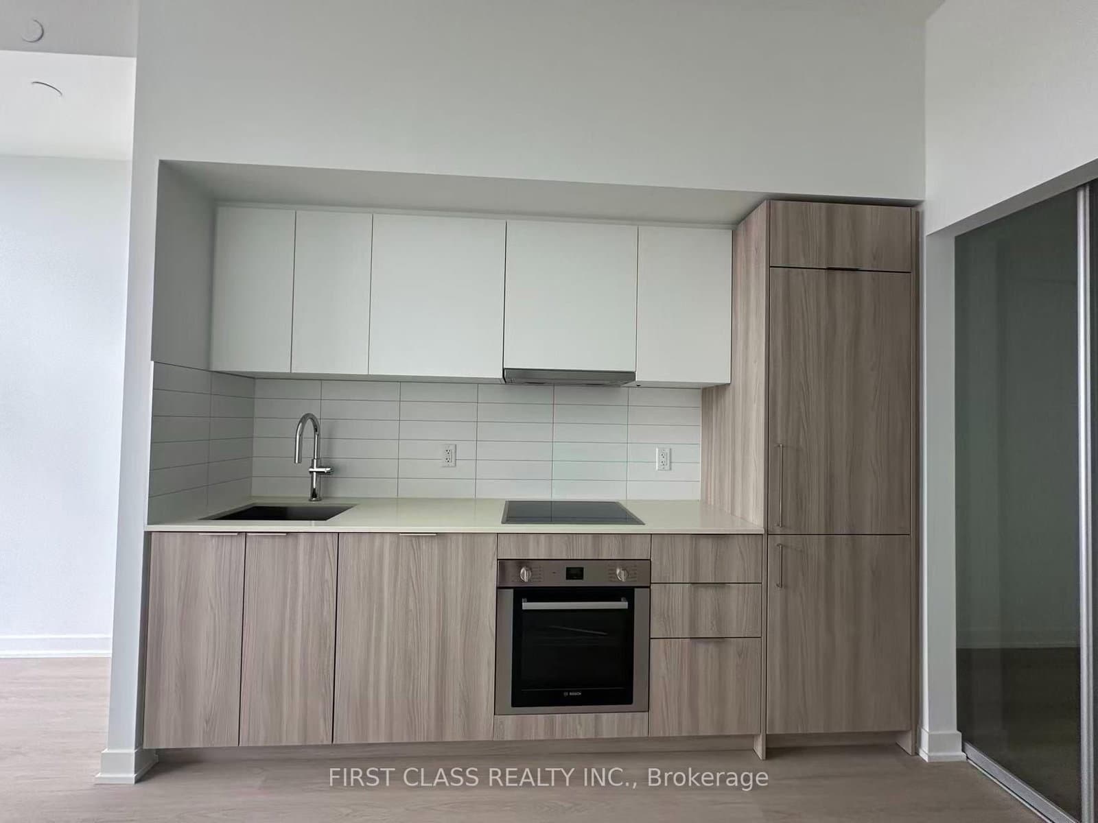 15 David Salomon Drive, Unit 703 thumbnail 3