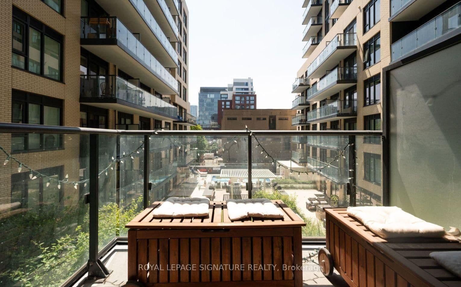 543 Richmond Street W, Unit 427 thumbnail 18