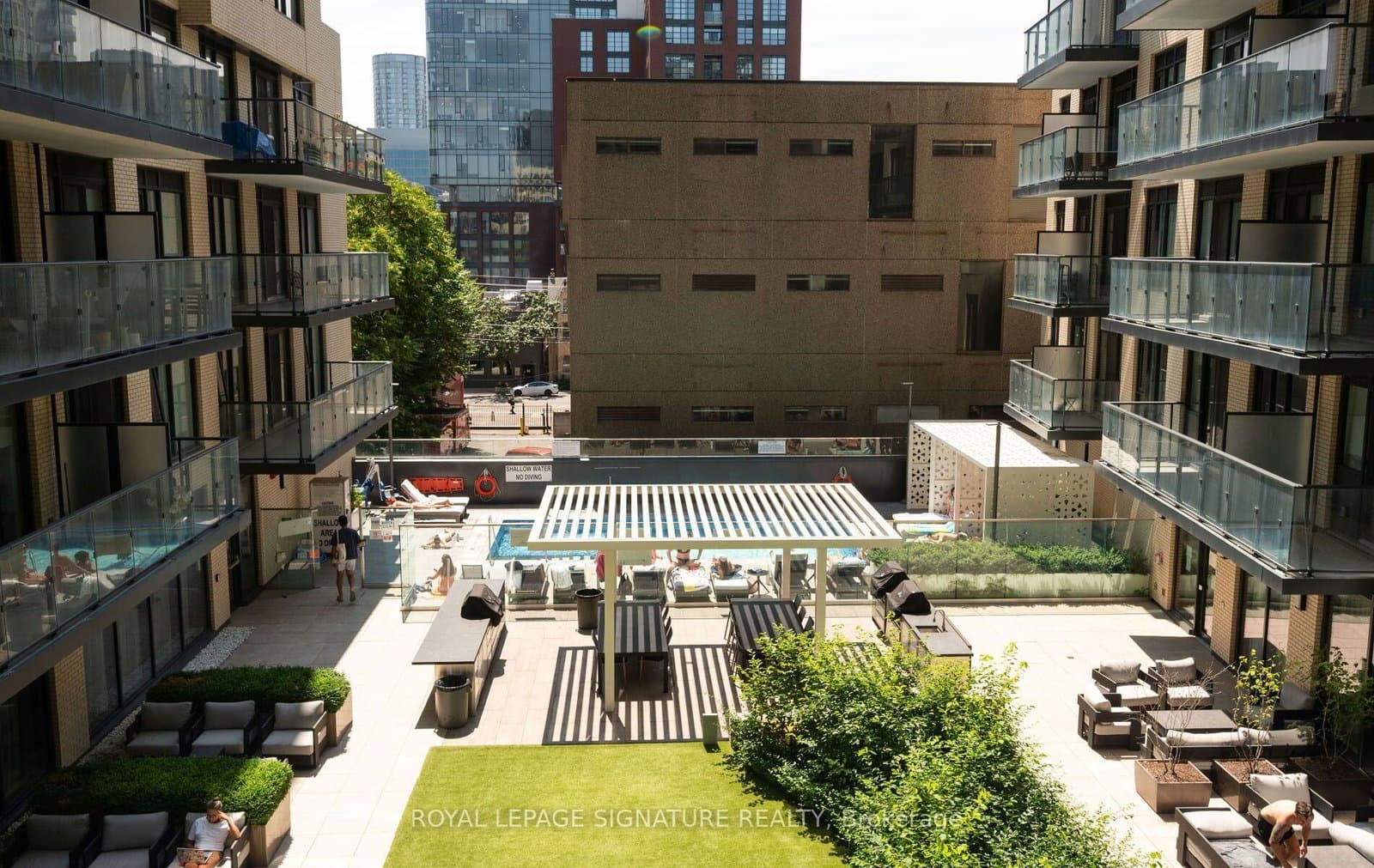 543 Richmond Street W, Unit 427 thumbnail 19