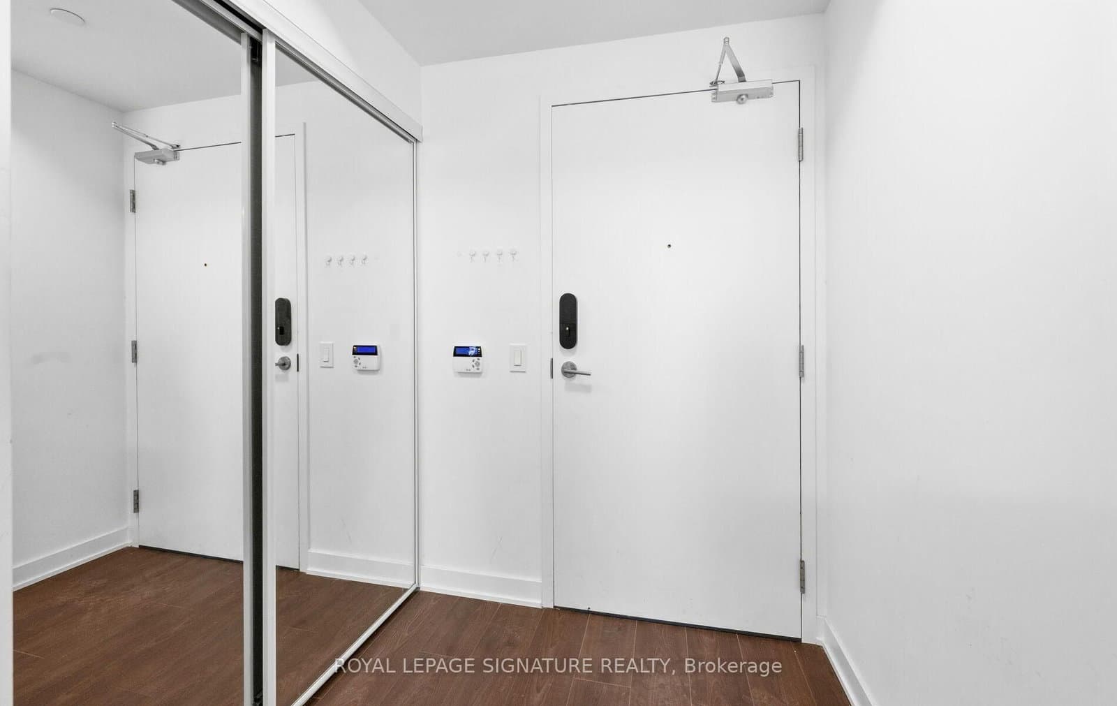 543 Richmond Street W, Unit 427 thumbnail 21