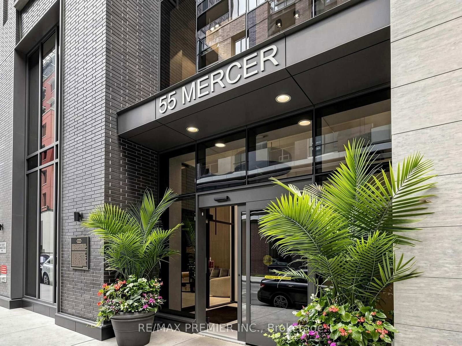 #1007 - 55 Mercer Street
