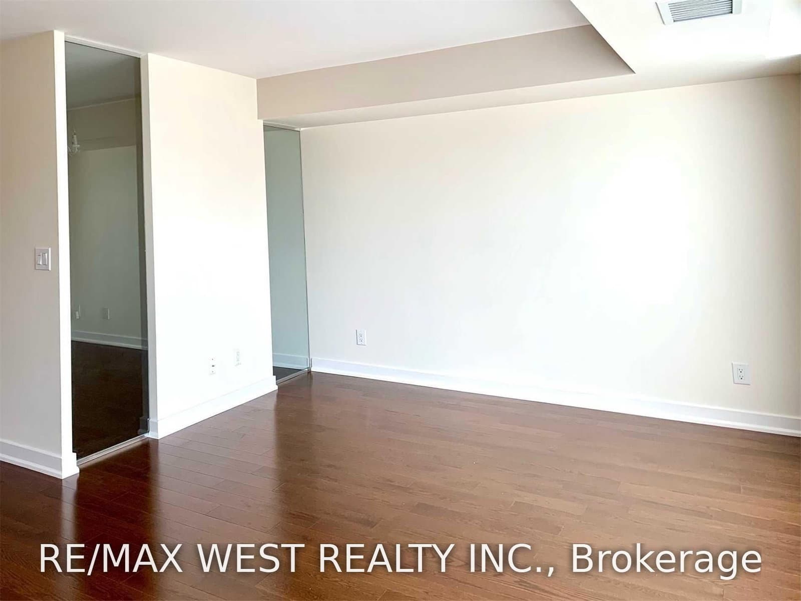 320 Richmond Street E, Unit 1107 thumbnail 21