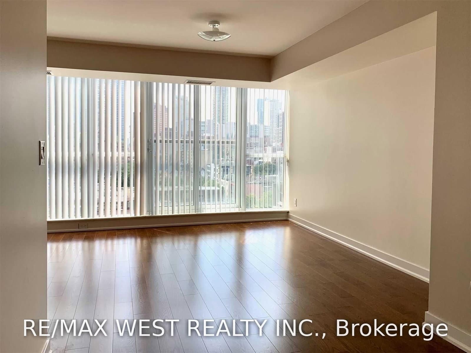 320 Richmond Street E, Unit 1107 thumbnail 4