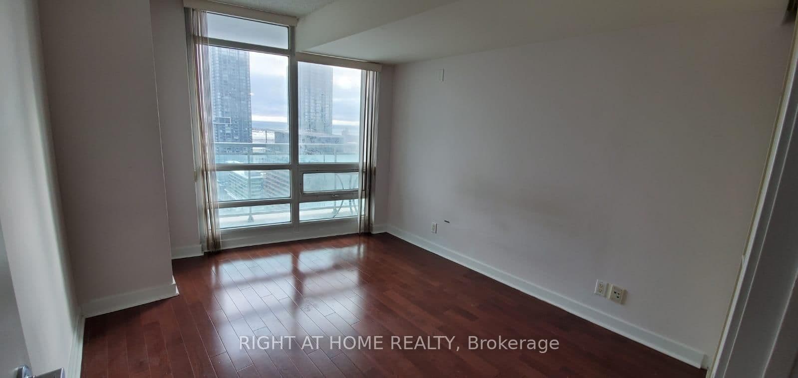 397 Front Street W, Unit 2801 thumbnail 6