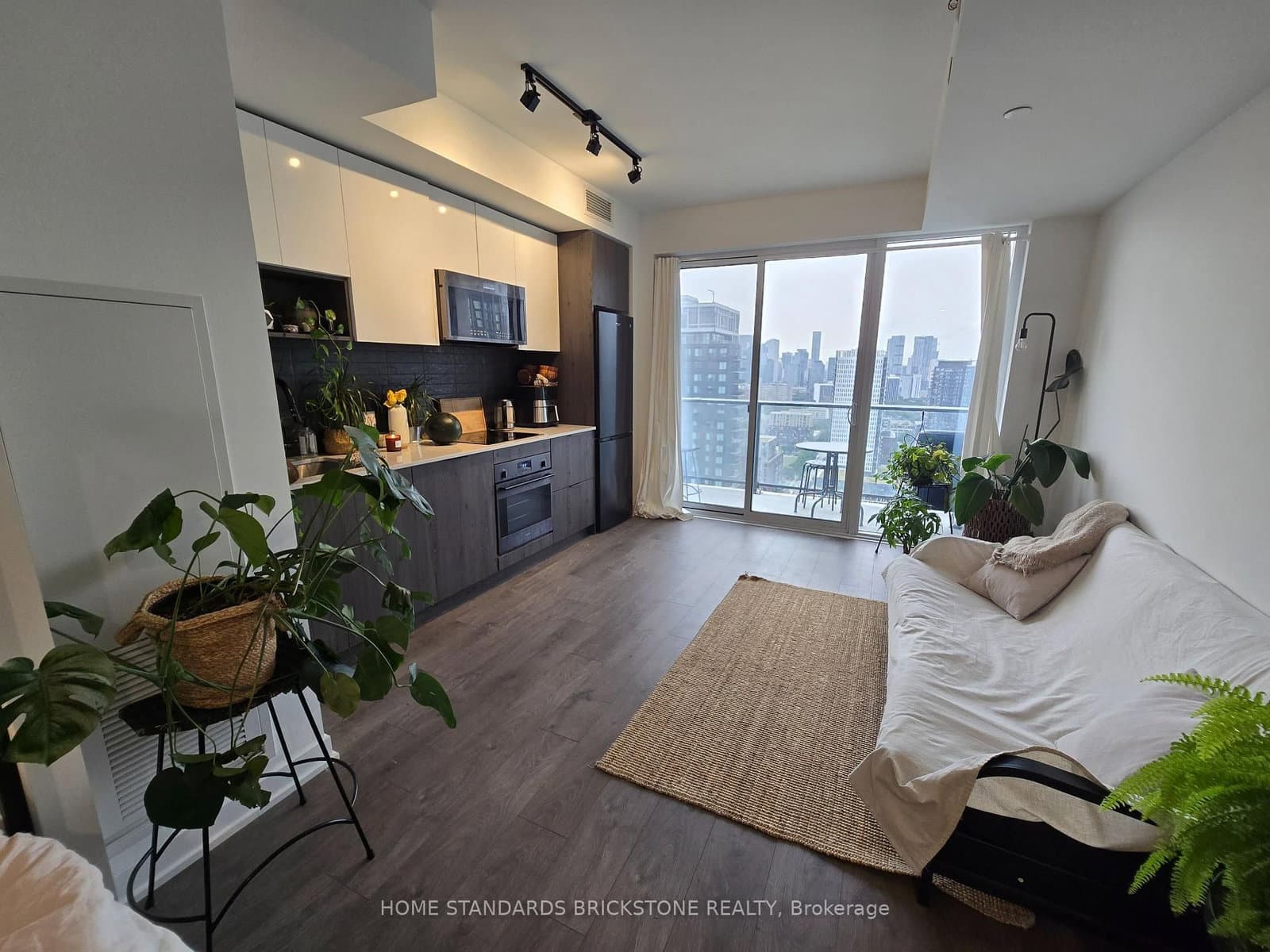 5 Defries Street, Unit 2707 thumbnail 2