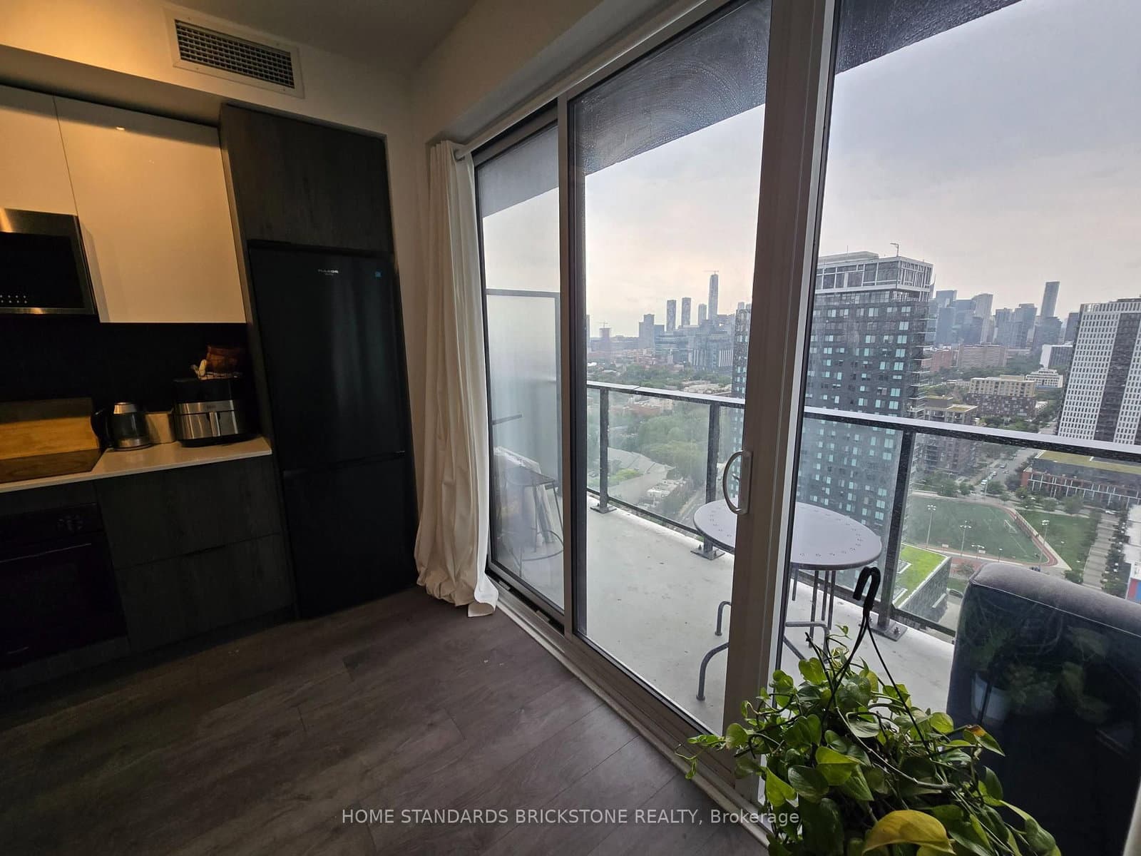 5 Defries Street, Unit 2707 thumbnail 6