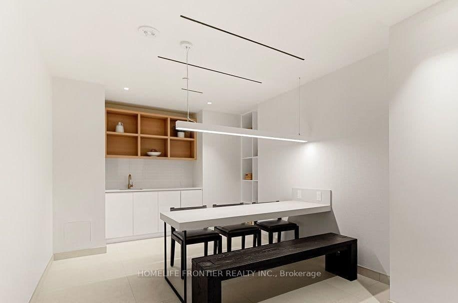 5 Defries Street, Unit 305 thumbnail 12