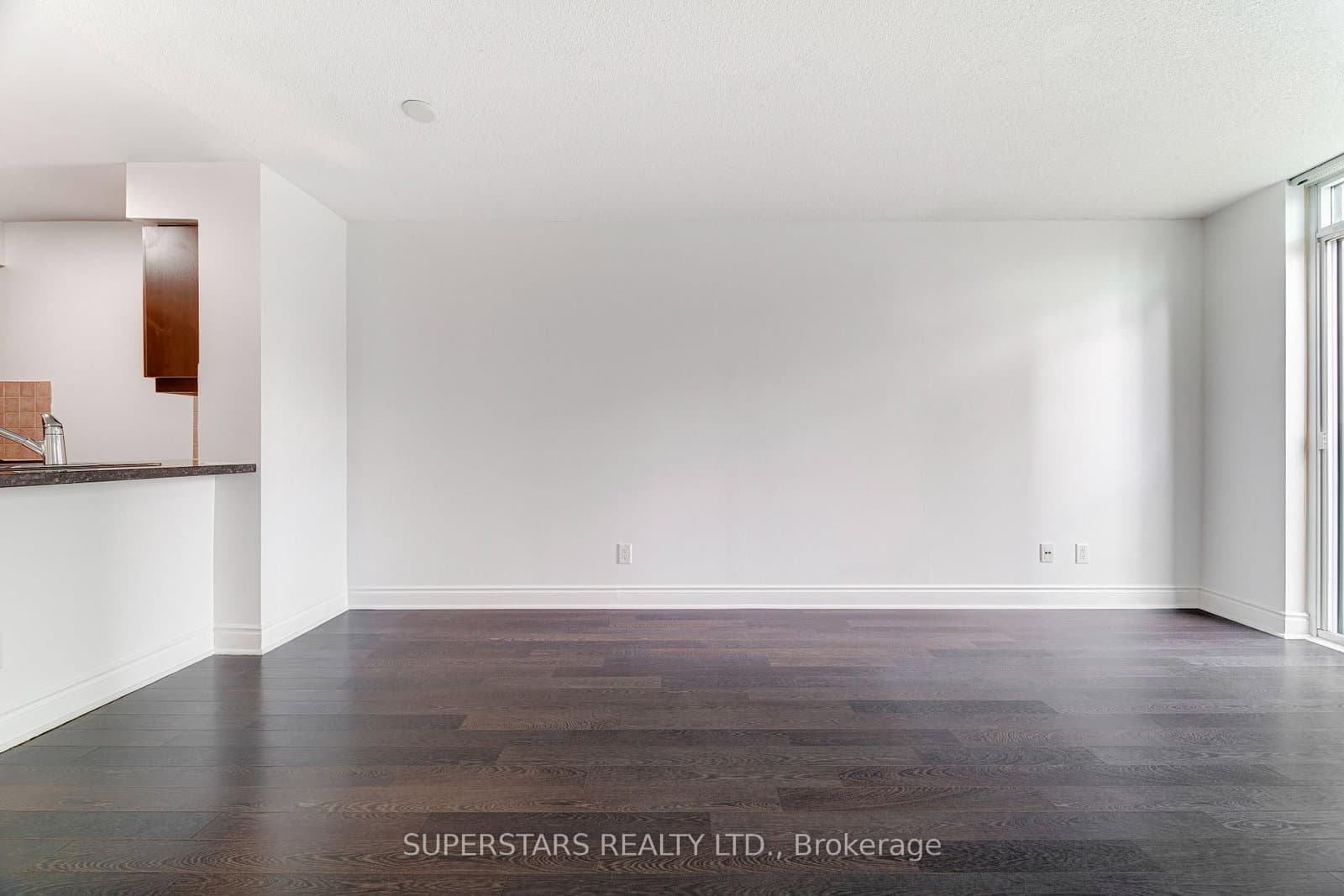 25 Greenview Avenue, Unit 524 thumbnail 19