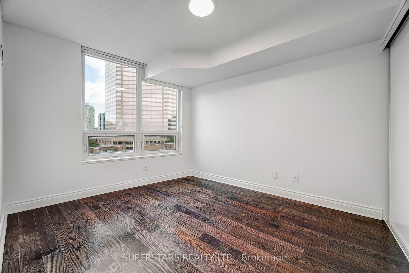 25 Greenview Avenue, Unit 524 thumbnail 21