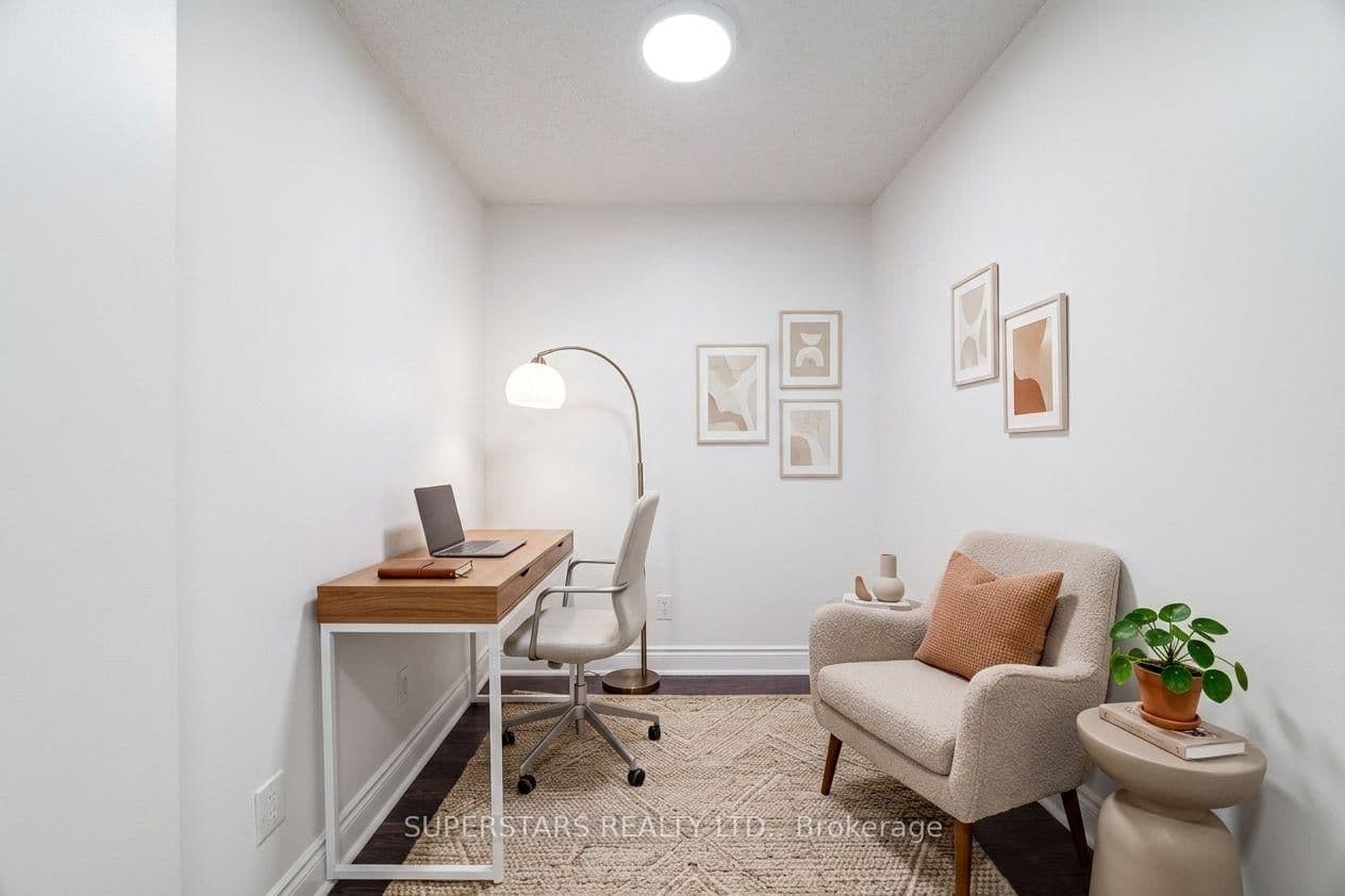 25 Greenview Avenue, Unit 524 thumbnail 8