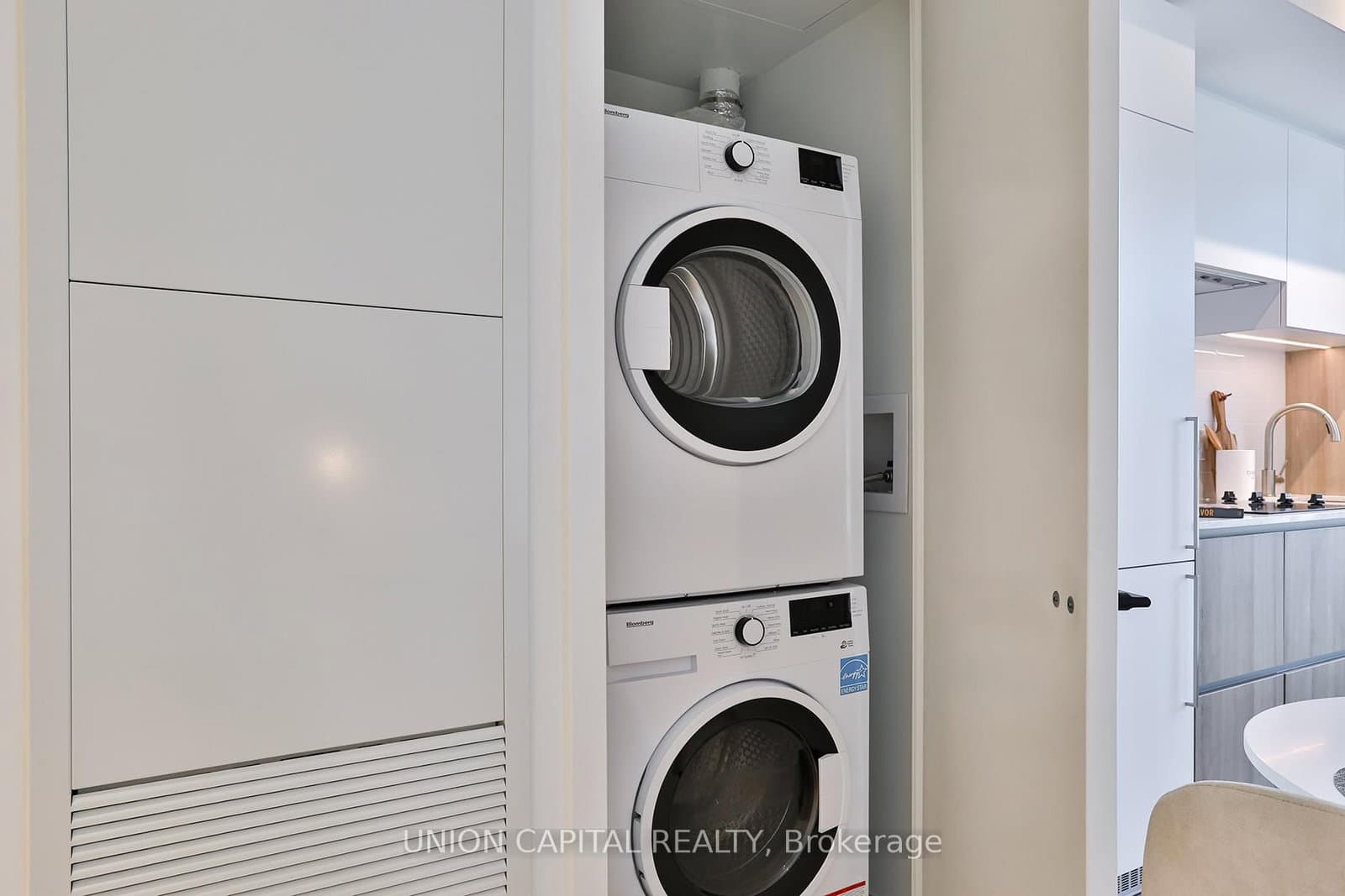 319 Jarvis Street, Unit 1005 thumbnail 16