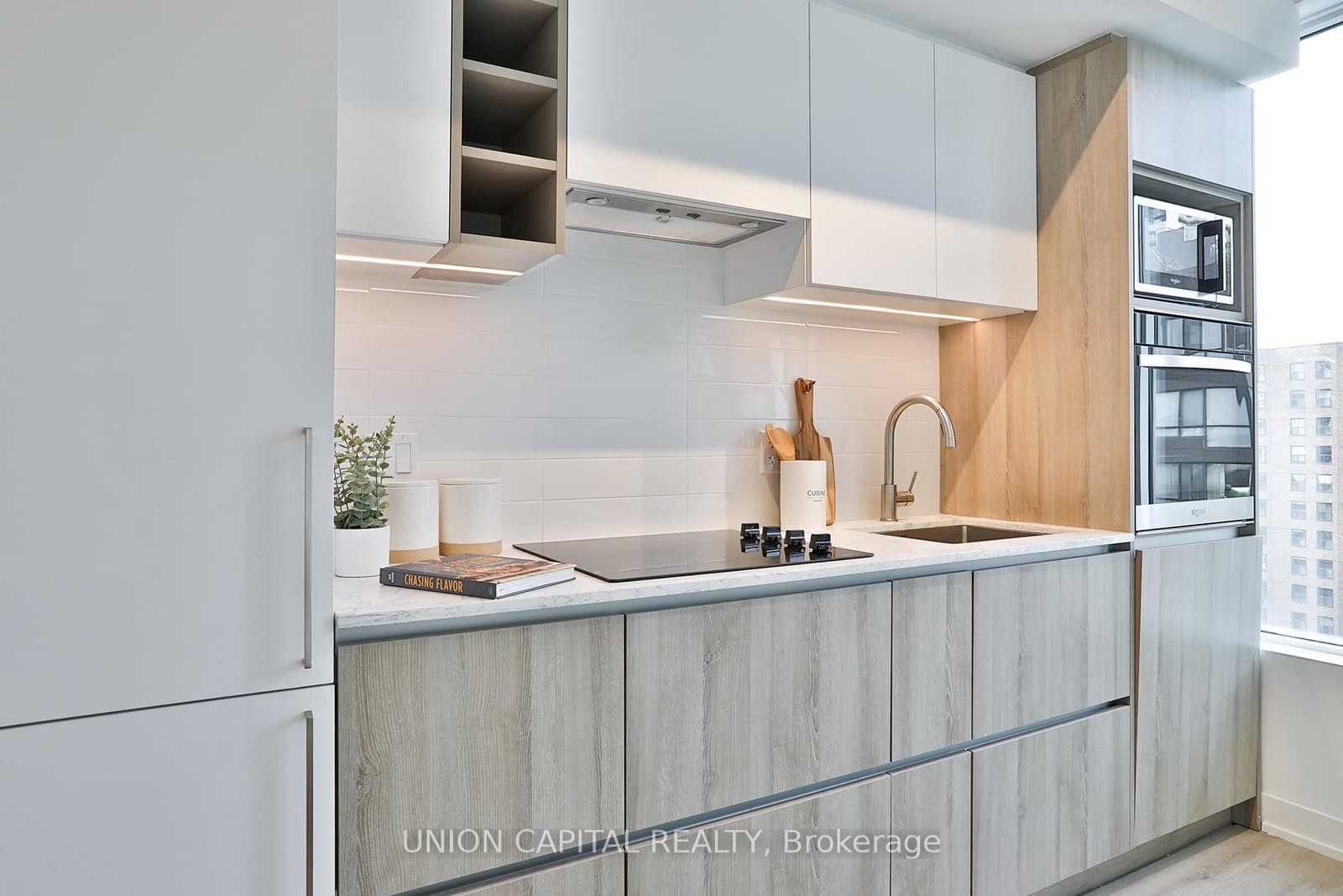 319 Jarvis Street, Unit 1005 thumbnail 8