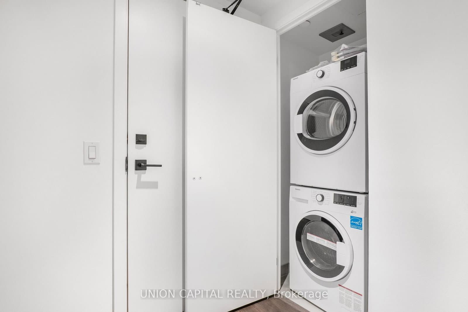 319 Jarvis Street, Unit 4908 thumbnail 19