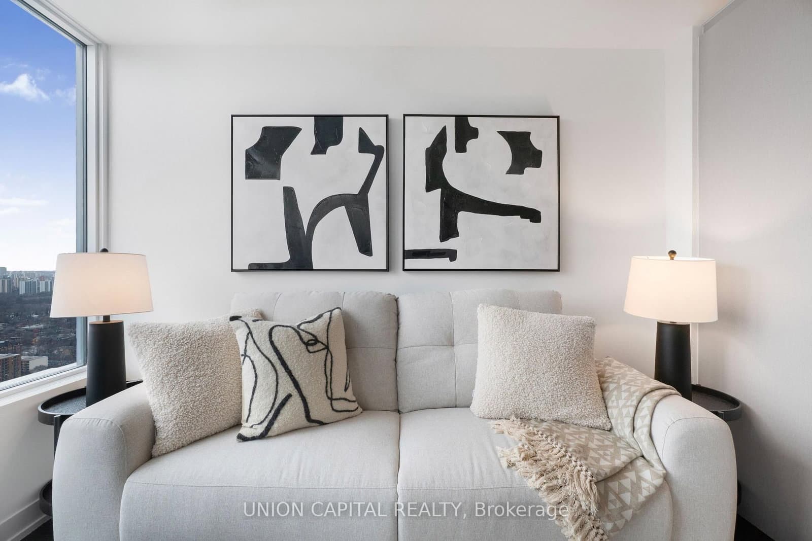 319 Jarvis Street, Unit 4908 thumbnail 2