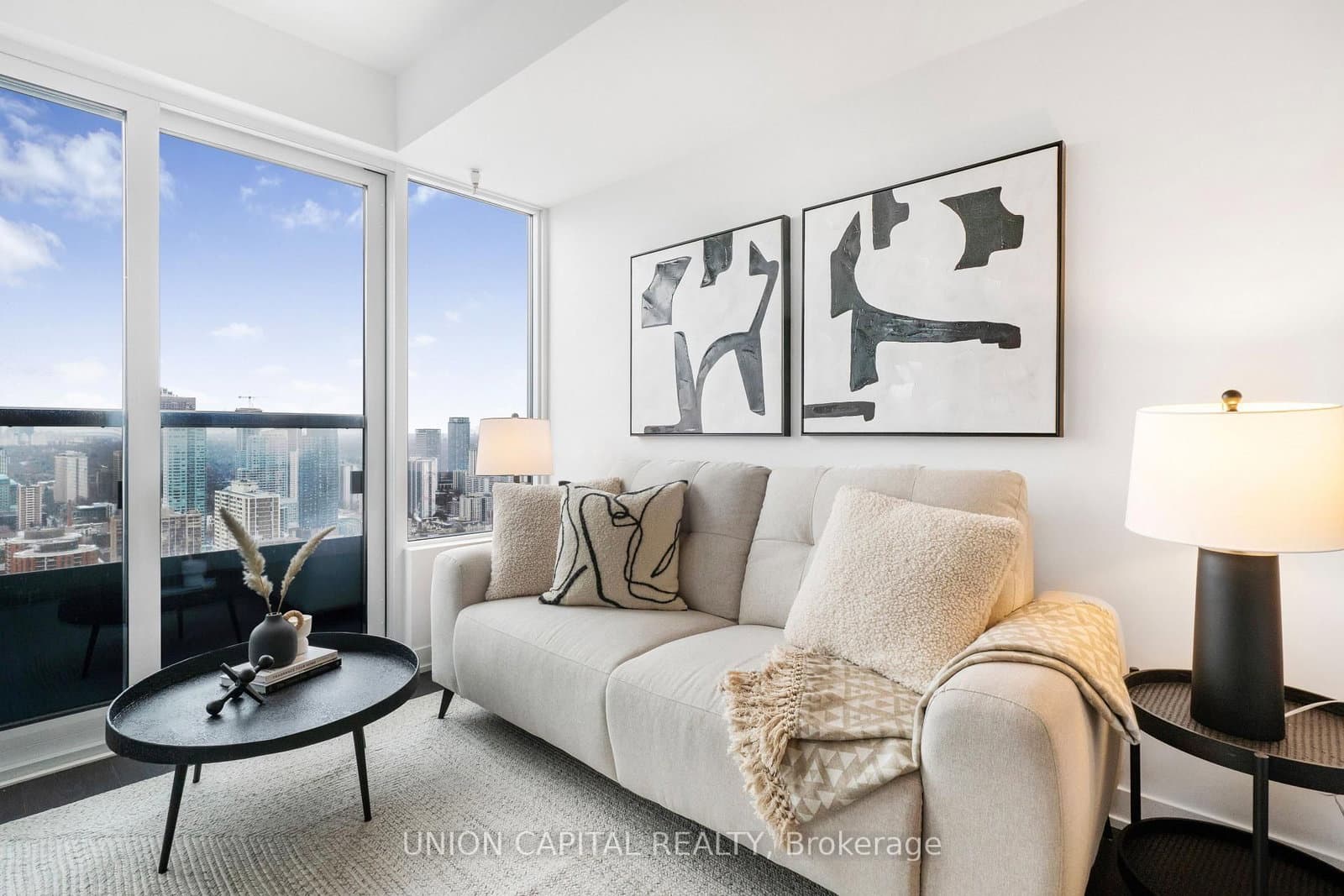 319 Jarvis Street, Unit 4908 thumbnail 3