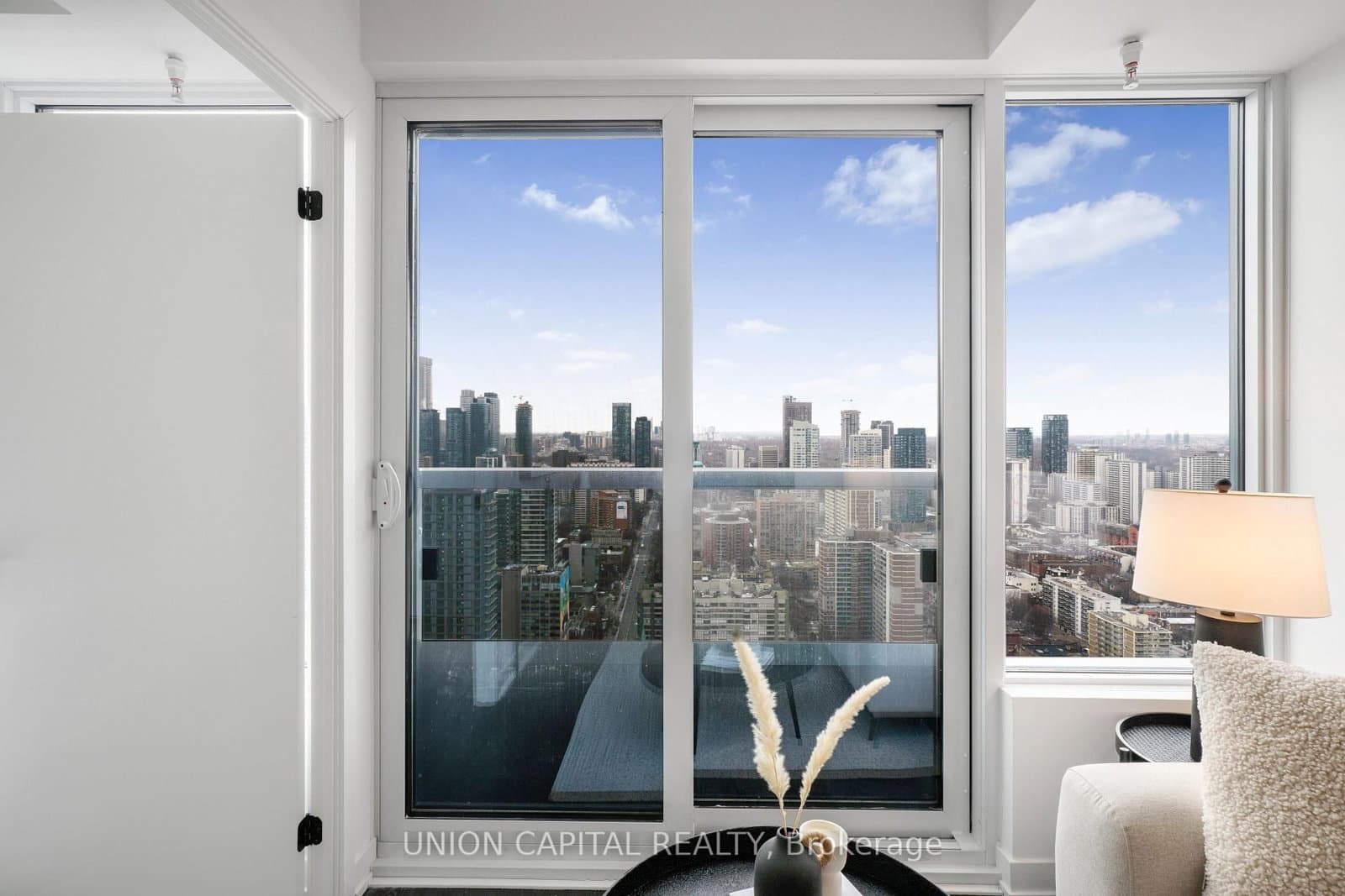 319 Jarvis Street, Unit 4908 thumbnail 6