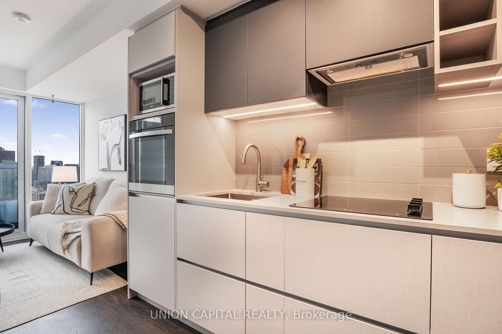 319 Jarvis Street, Unit 4908 thumbnail 7