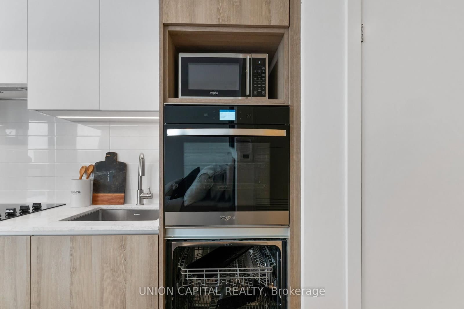 319 Jarvis Street, Unit 1612 thumbnail 10