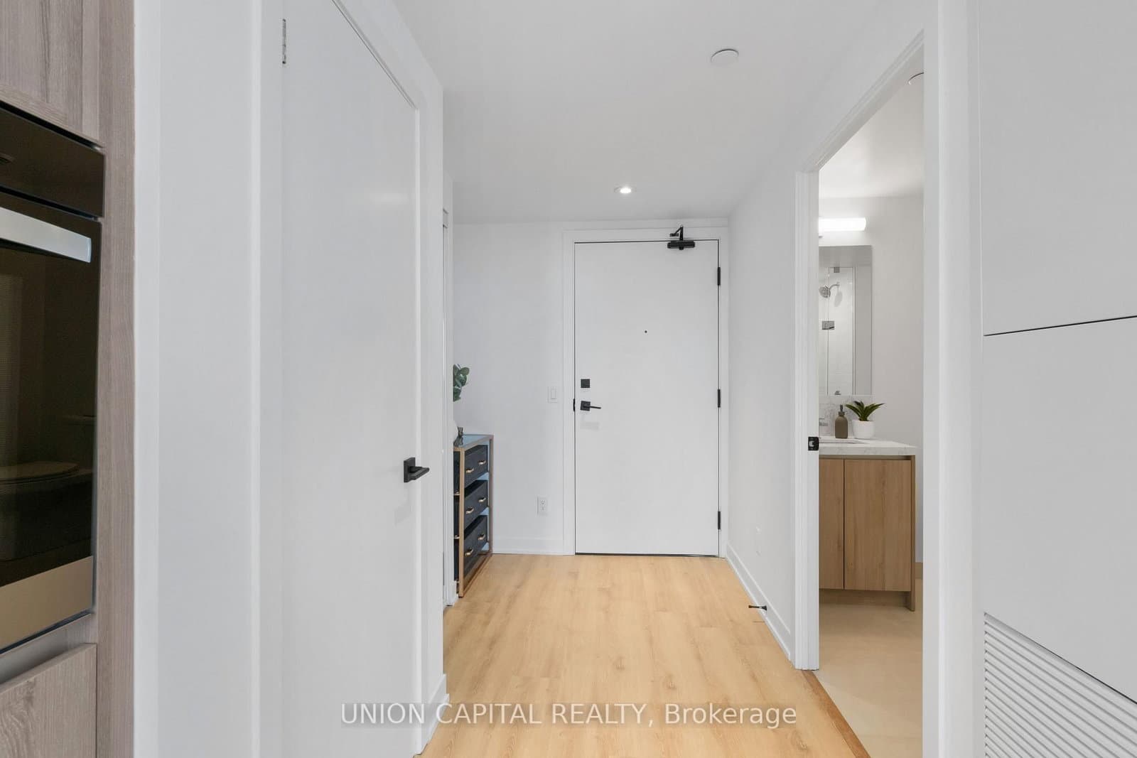 319 Jarvis Street, Unit 1612 thumbnail 17