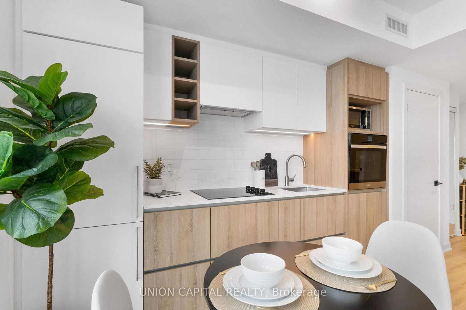 319 Jarvis Street, Unit 1612 thumbnail 6