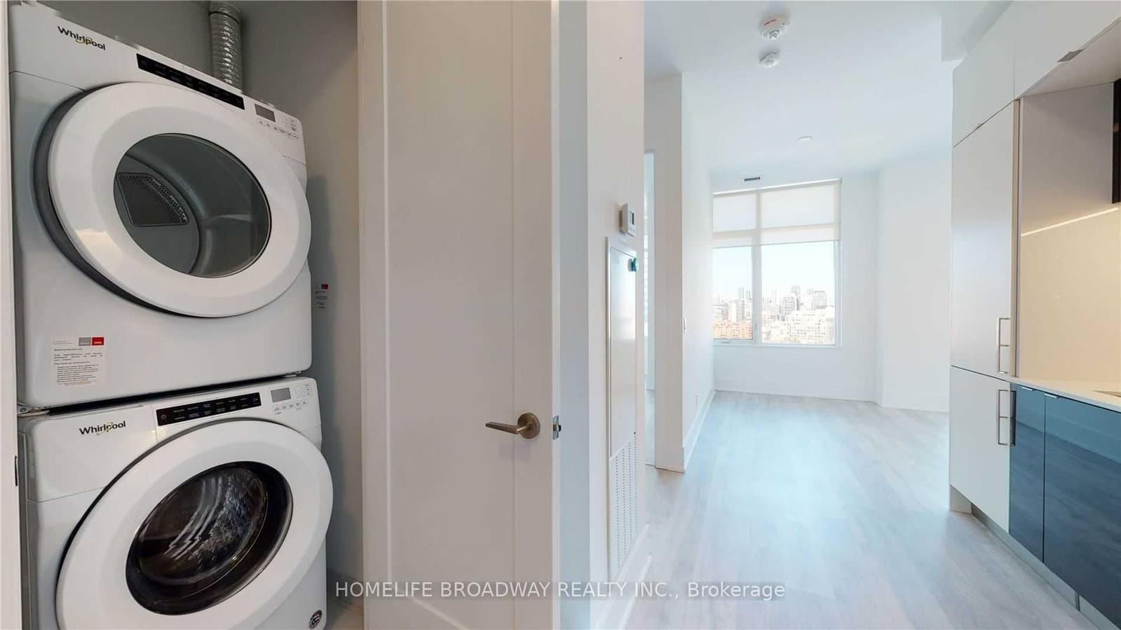 1 Edgewater Drive, Unit Sph31 thumbnail 12