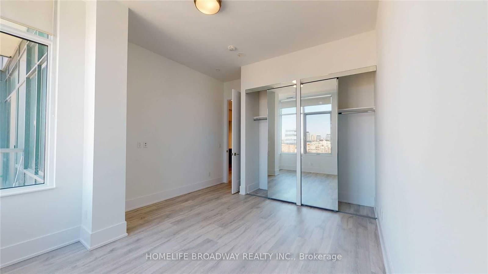 1 Edgewater Drive, Unit Sph31 thumbnail 16