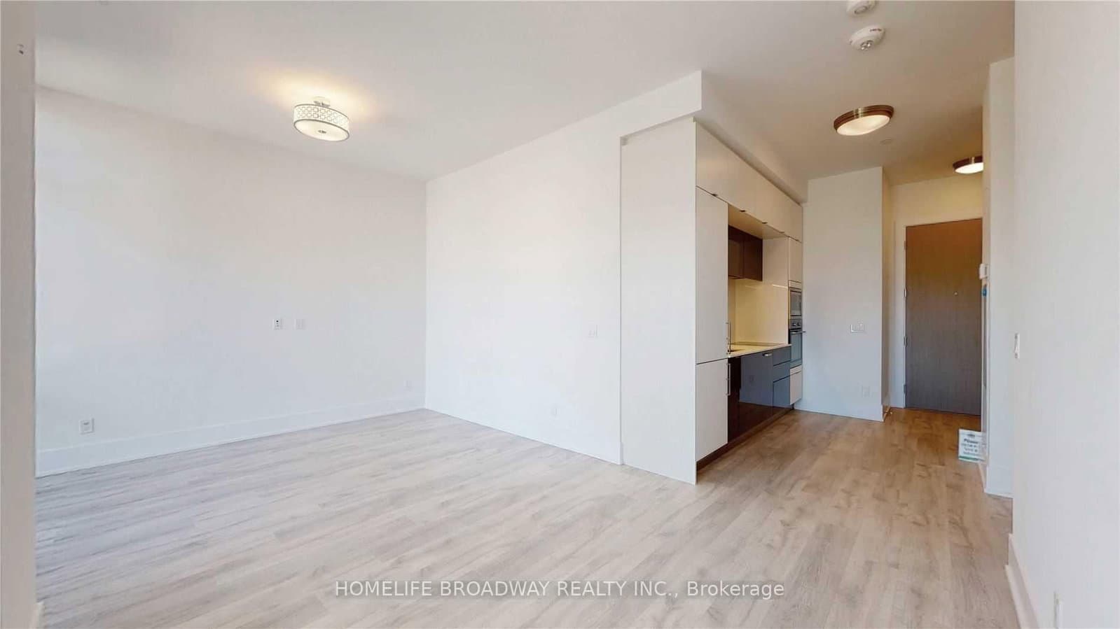 1 Edgewater Drive, Unit Sph31 thumbnail 4