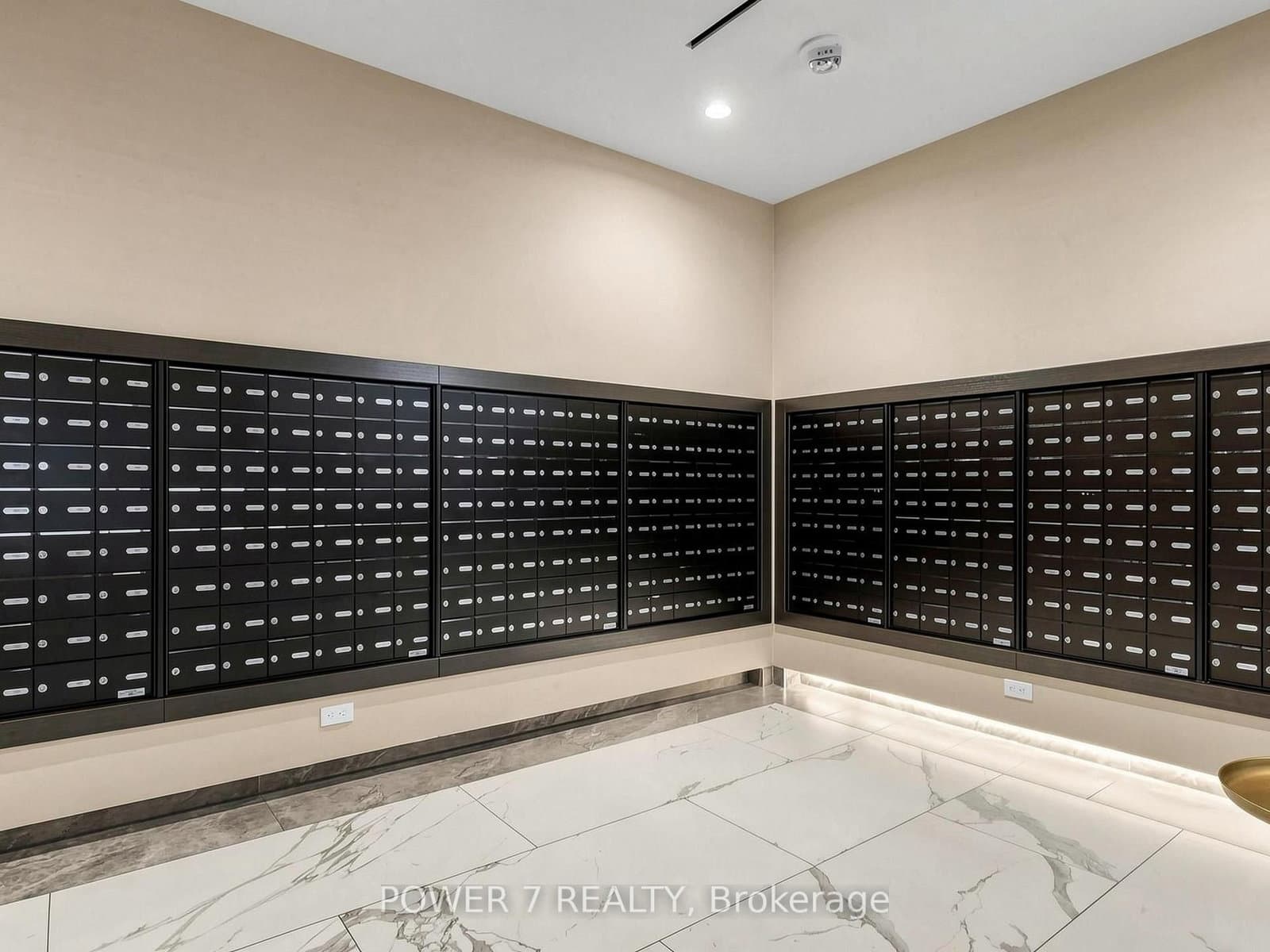 60 Shuter Street, Unit 212 thumbnail 36