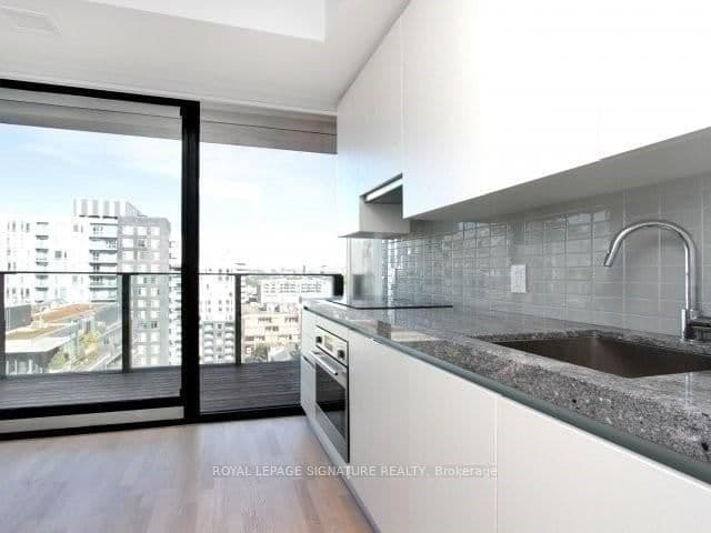 629 King Street W, Unit 1318 thumbnail 2