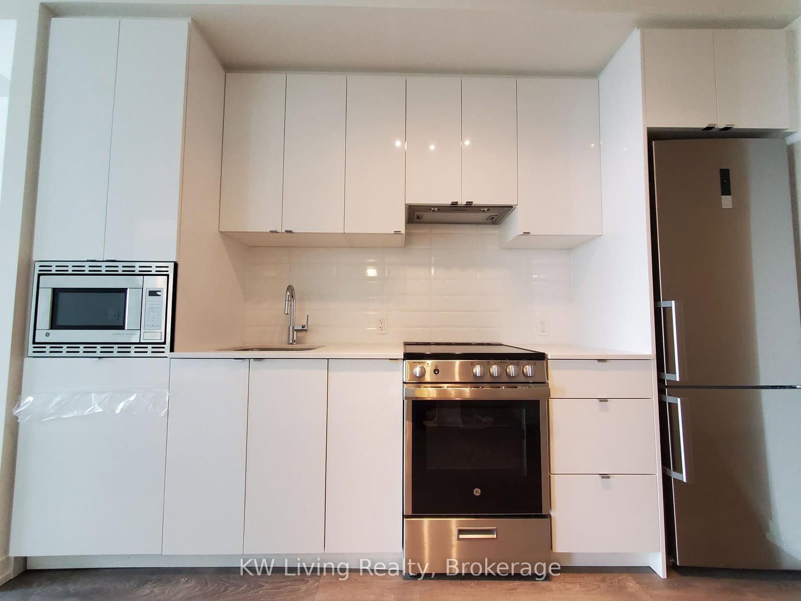 49 East Liberty Street, Unit 1105 thumbnail 4