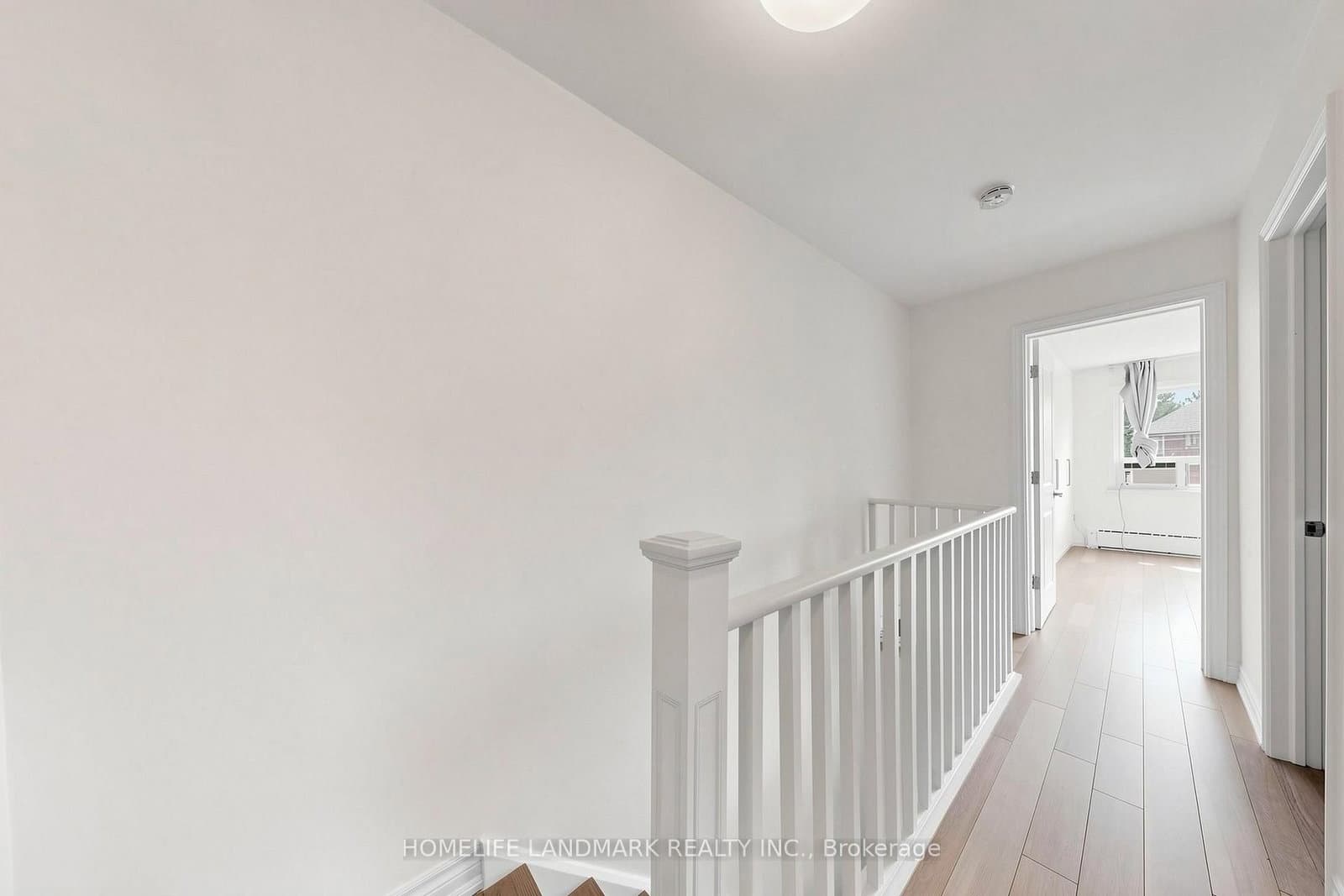 190 Lawrence Avenue W thumbnail 19