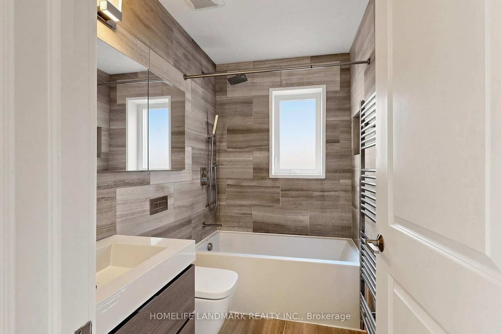 190 Lawrence Avenue W thumbnail 29