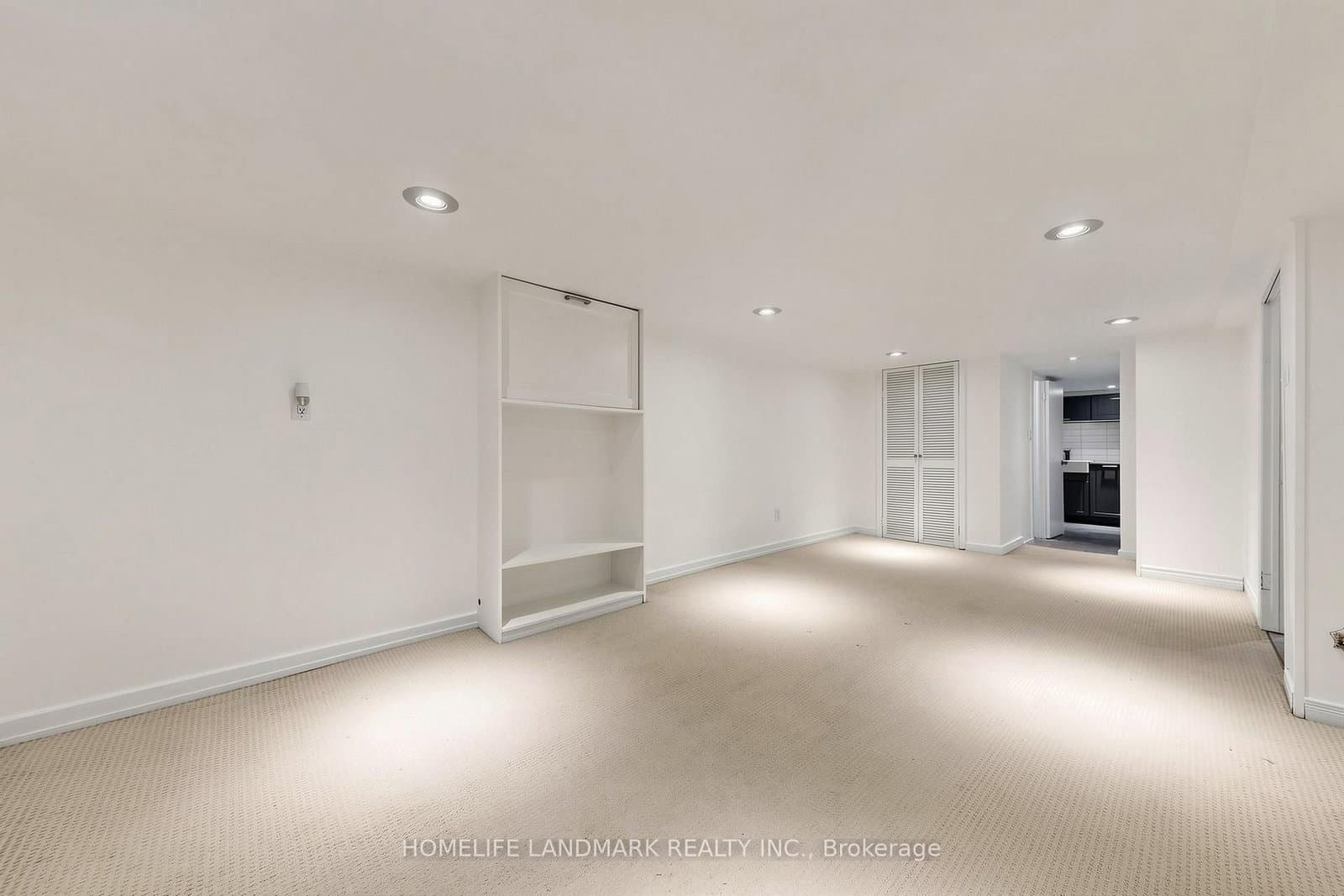 190 Lawrence Avenue W thumbnail 33