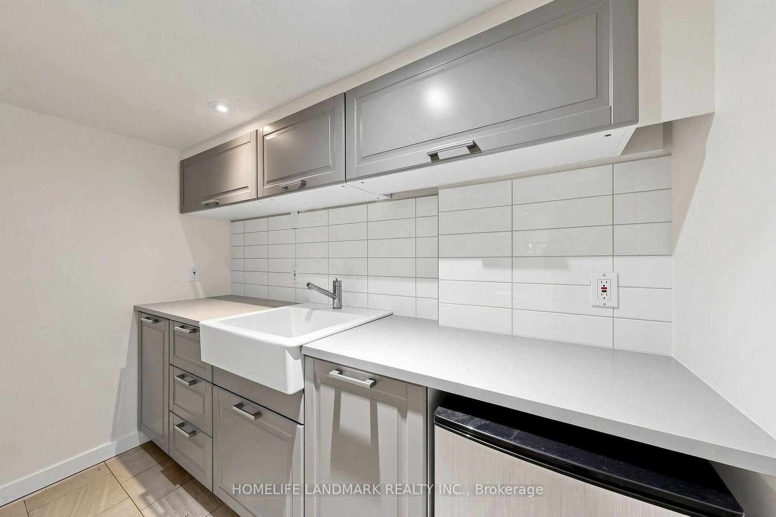 190 Lawrence Avenue W thumbnail 34