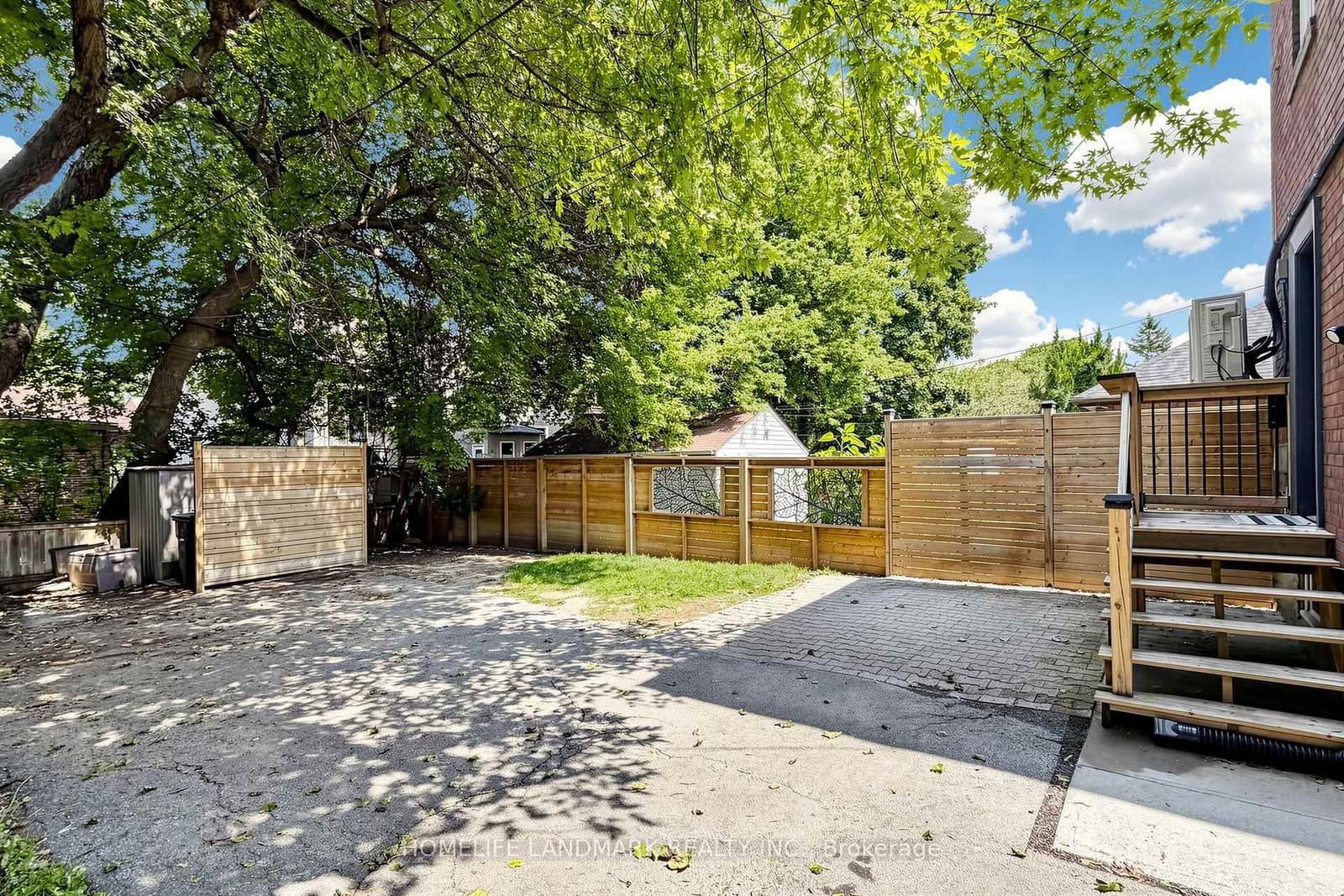 190 Lawrence Avenue W thumbnail 38