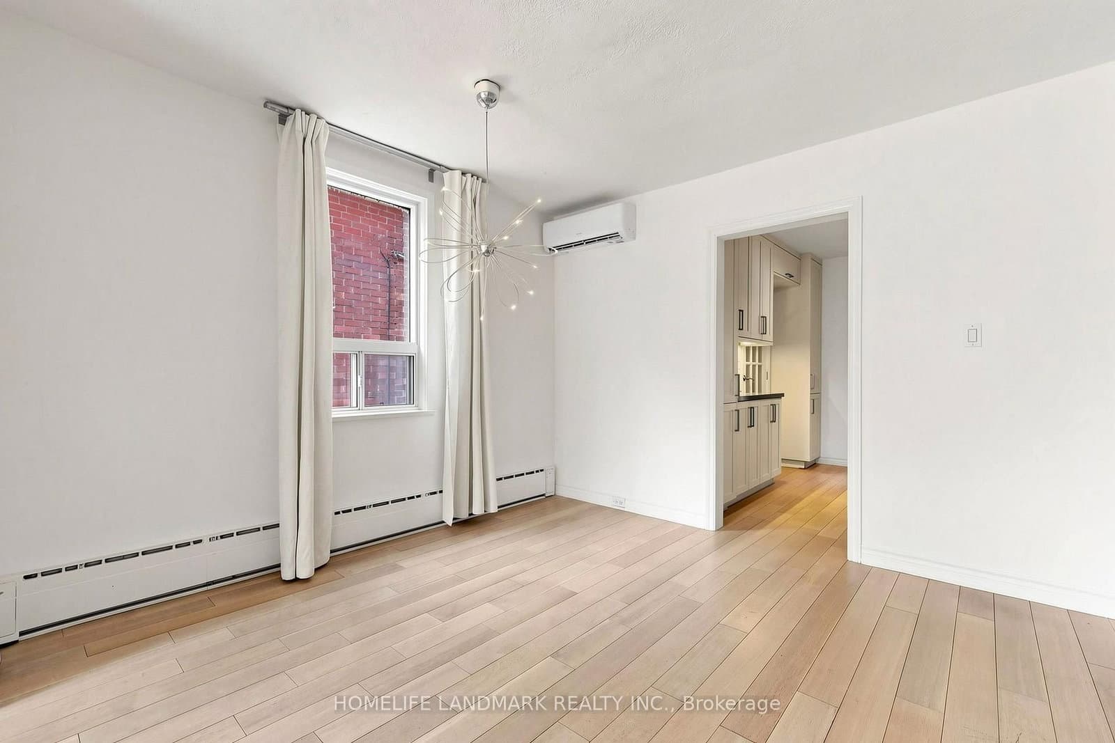 190 Lawrence Avenue W thumbnail 8