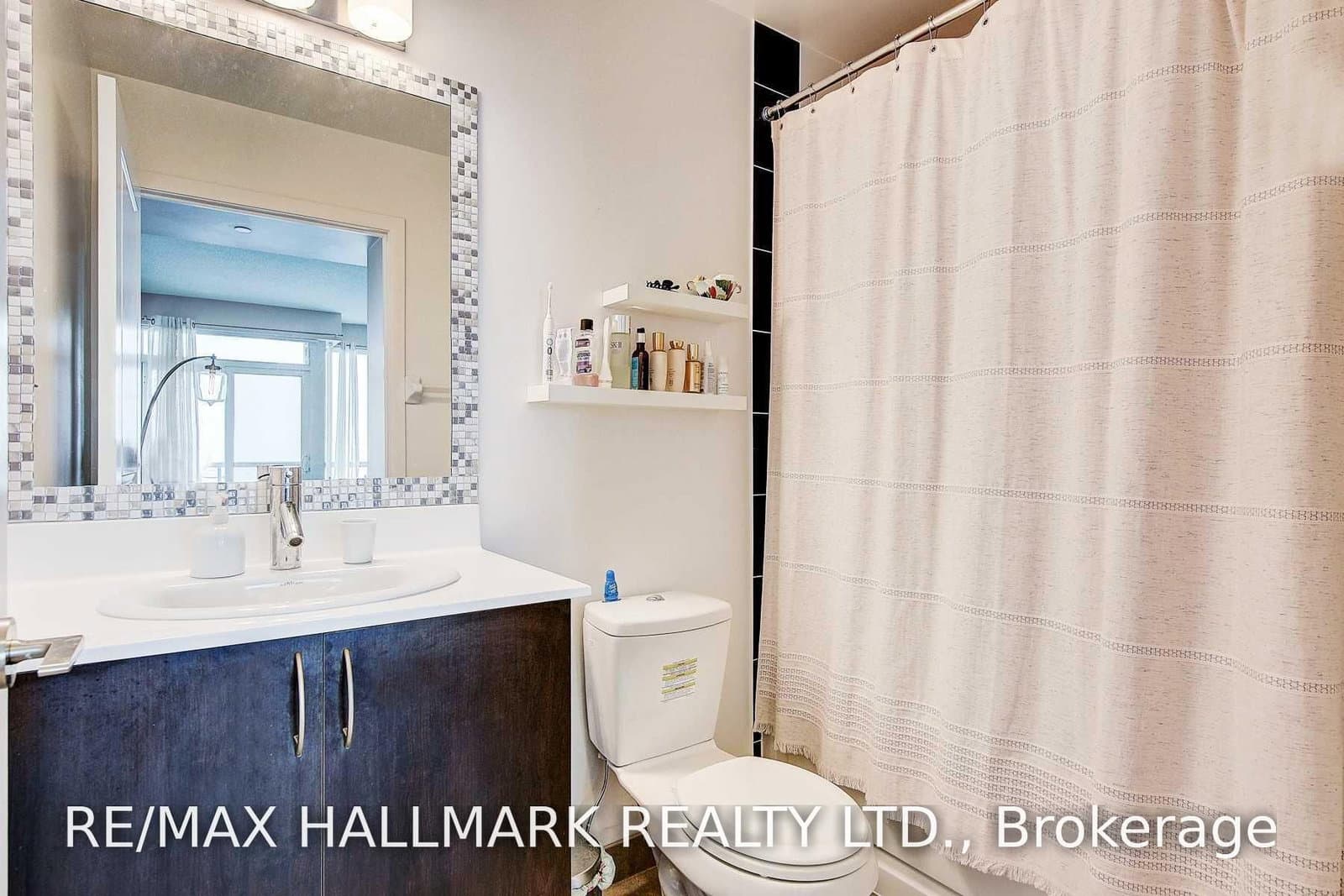5162 Yonge Street, Unit LPH303 thumbnail 13