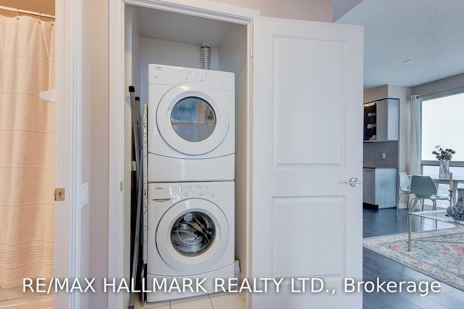 5162 Yonge Street, Unit LPH303 thumbnail 14