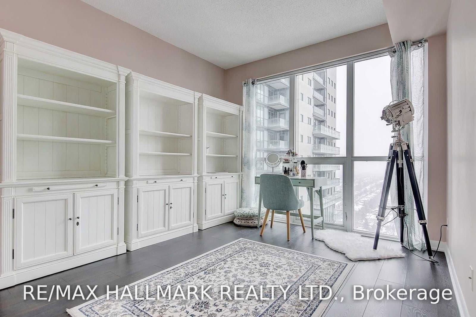 5162 Yonge Street, Unit LPH303 thumbnail 17