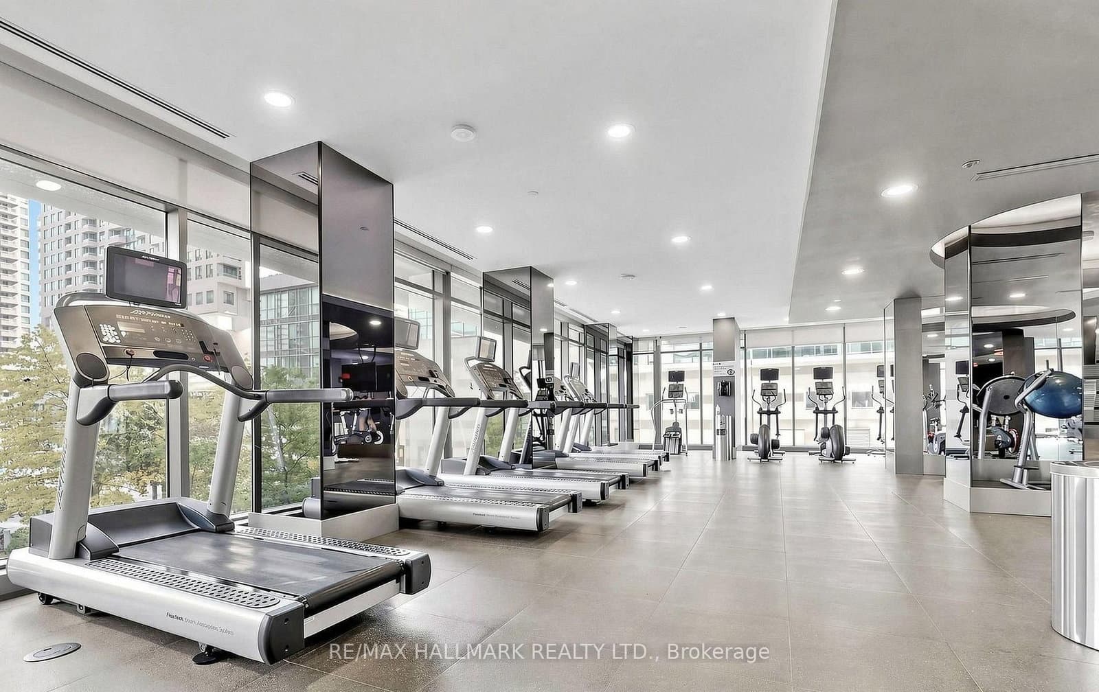 5162 Yonge Street, Unit LPH303 thumbnail 24