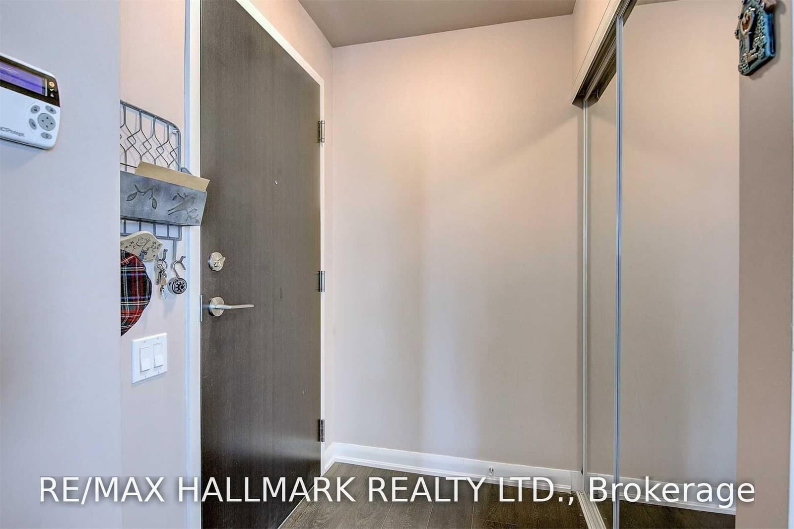 5162 Yonge Street, Unit LPH303 thumbnail 7